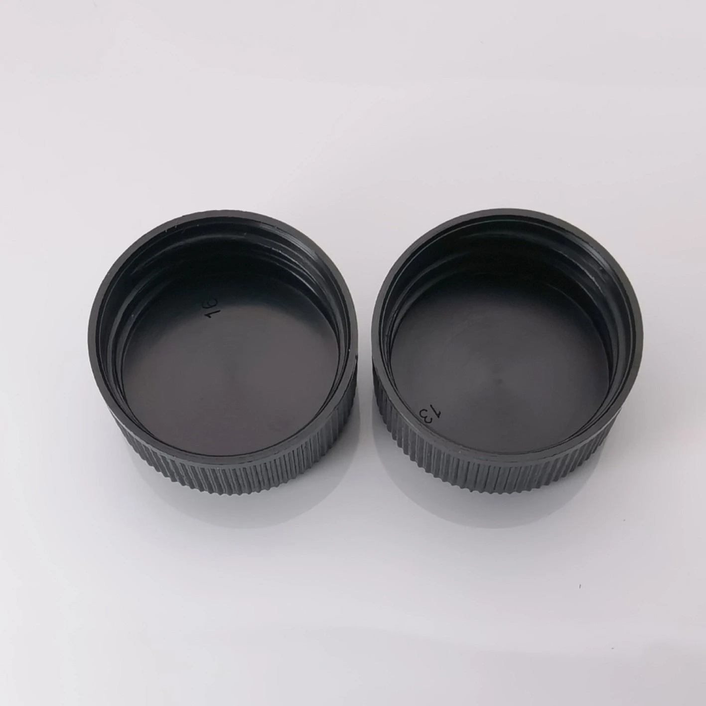 28mm PP Plastic Screw Cap For Bottles